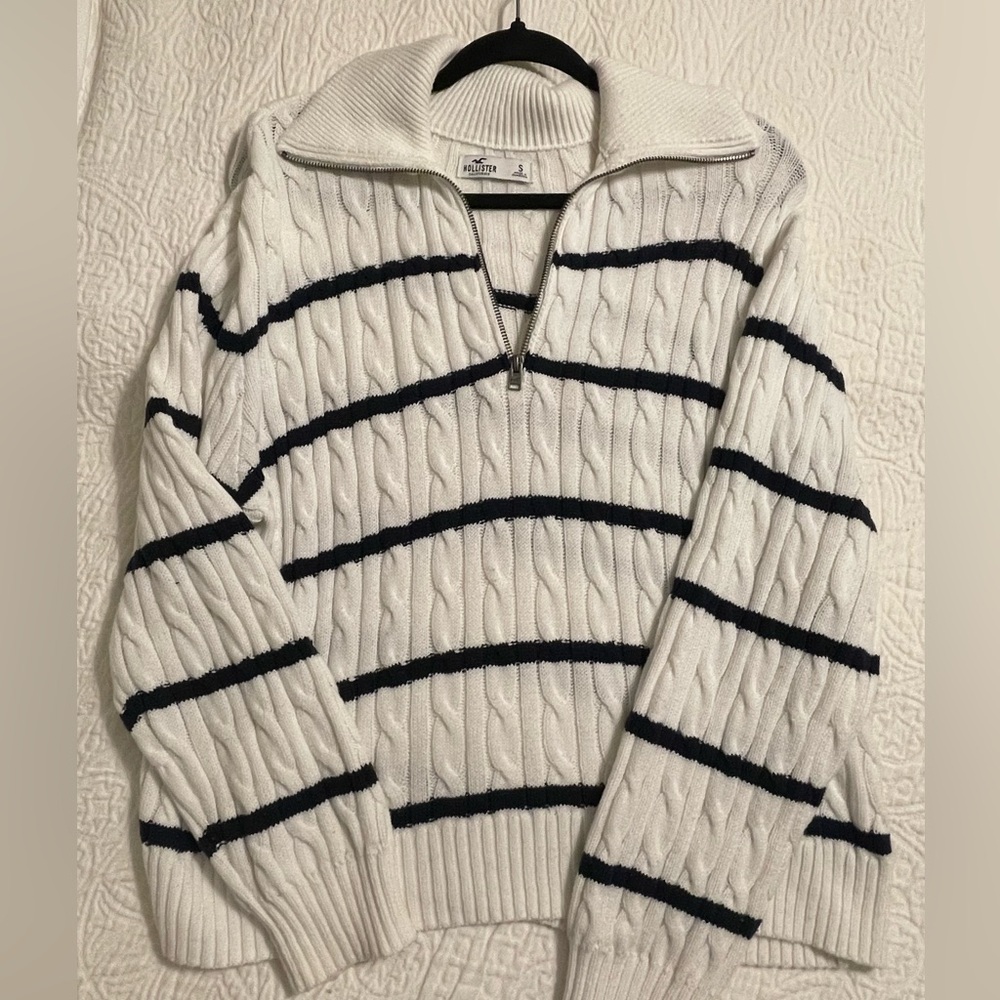 Hollister White Cable Knit Sweater with Black Stripes